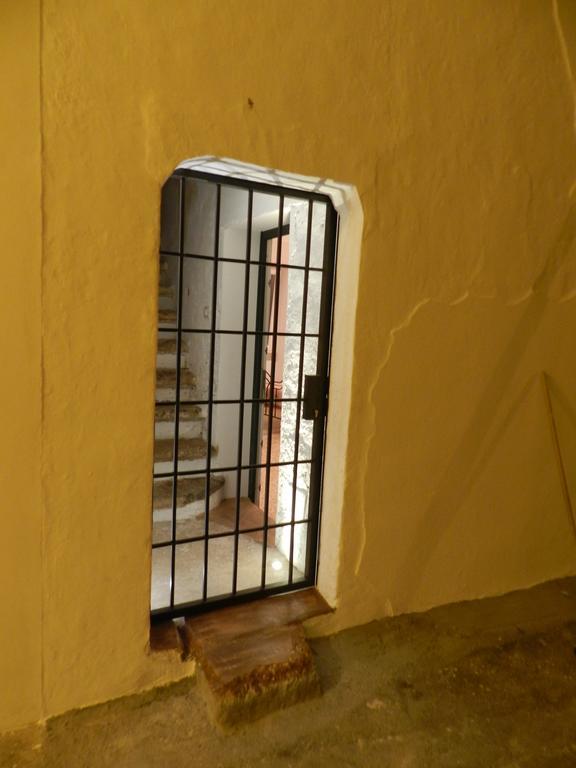 Casa Corte Con Terrazza Taviano  Rum bild