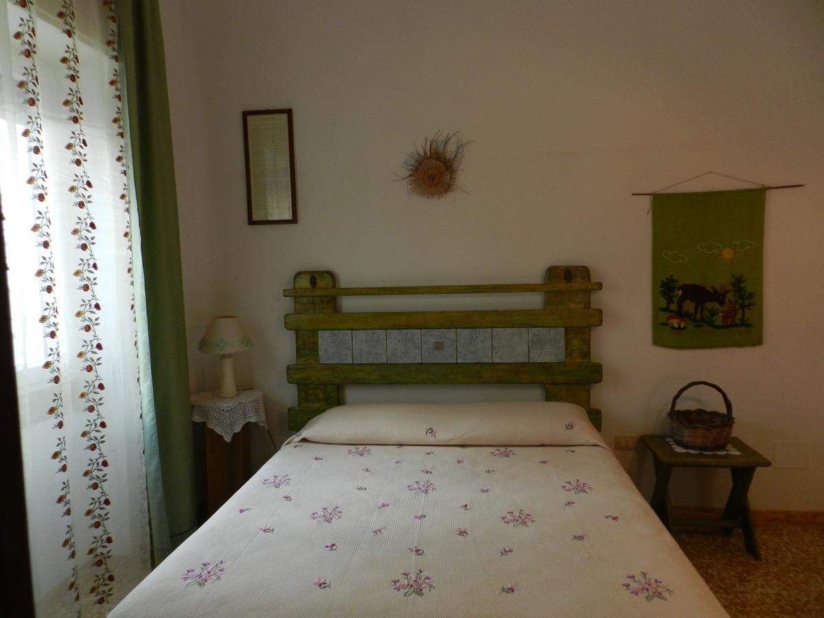Casa Corte Con Terrazza Taviano  Exteriör bild